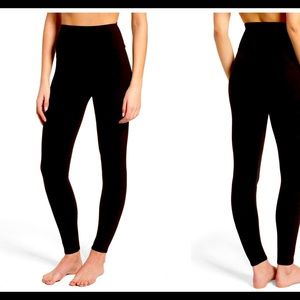 High Waisted Black Leggings 🖤💛